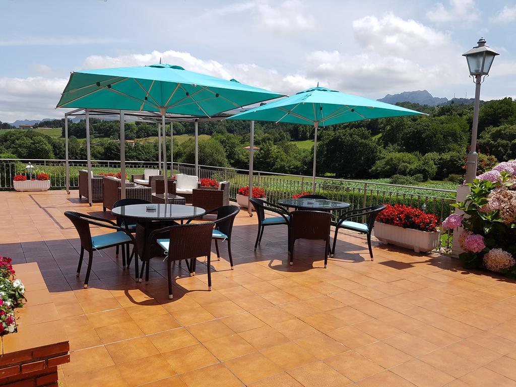 Hotel Camping Ribadesella Bagian luar foto