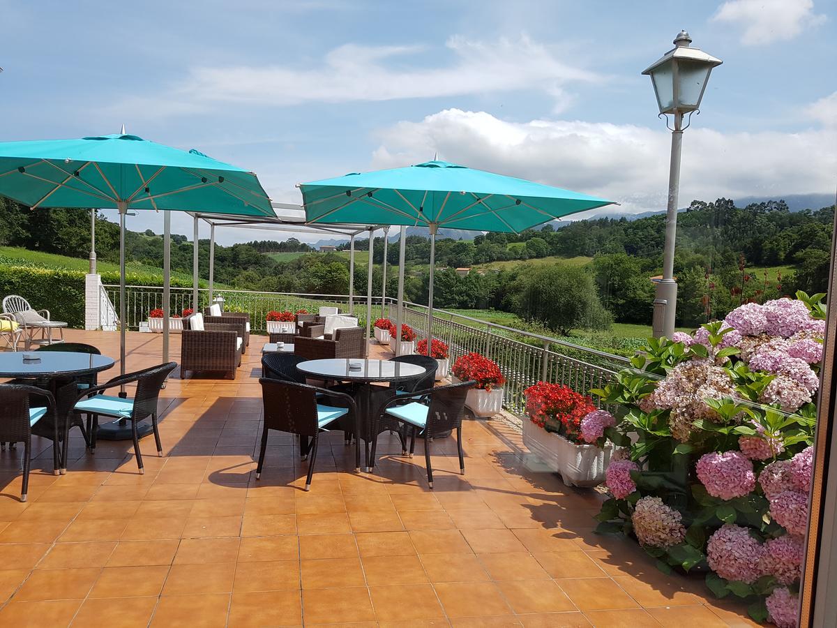 Hotel Camping Ribadesella Bagian luar foto